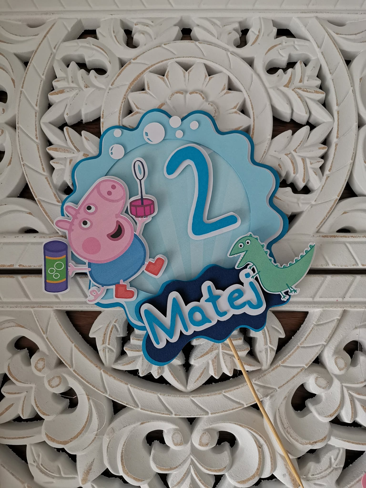 George Pig – Veselé dobrodružstvo – zapich na tortu s menom