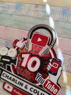 YouTube – svietiaci LED zapich na tortu s menom