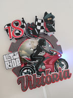 Dámska motorka – svietiaci LED zapich na tortu s menom