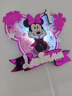 💗 Minnie Mouse – ružový LED zapich na tortu s menom