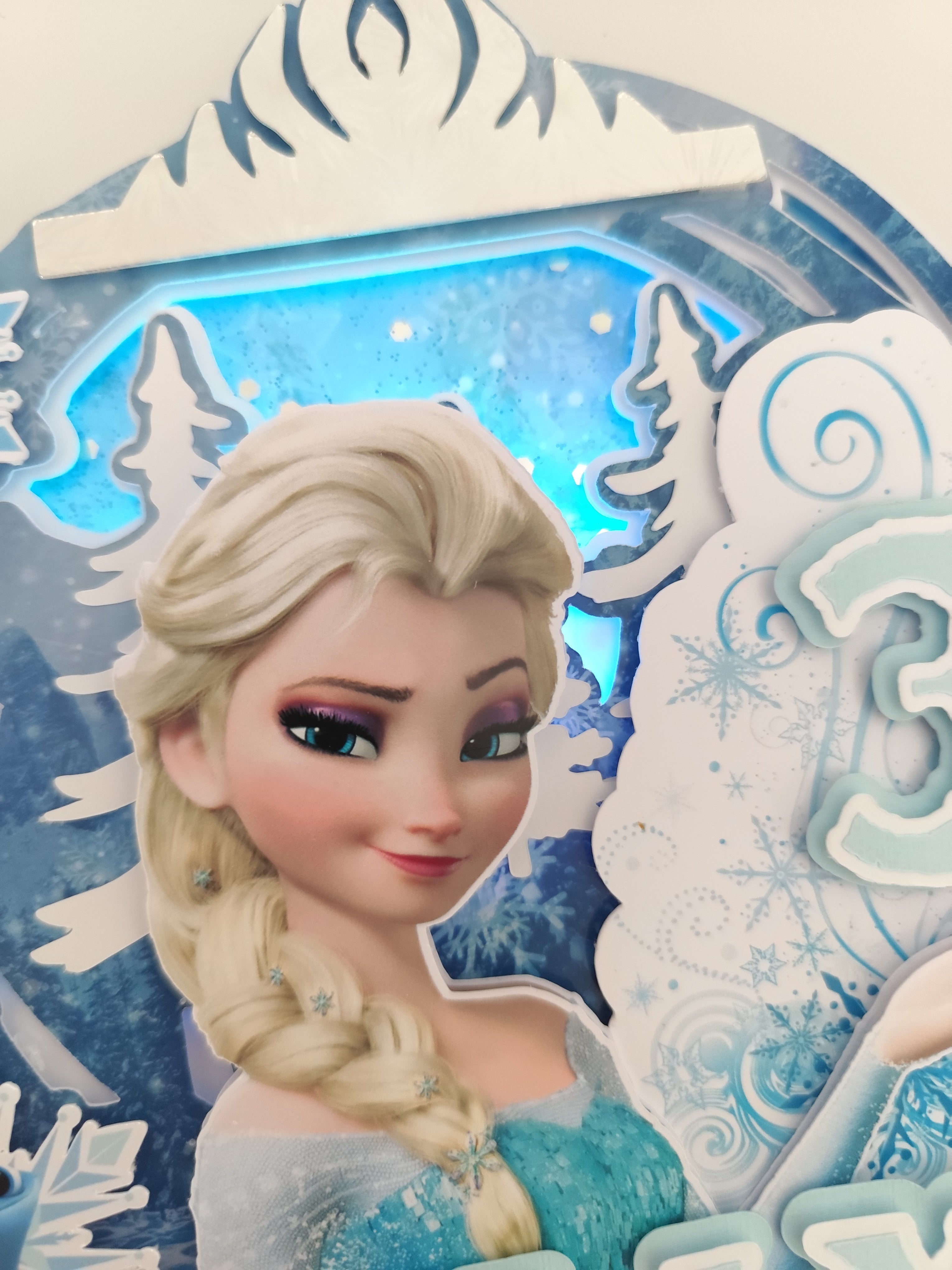 Frozen – Elsa – svietiaci LED zapich na tortu s menom