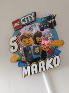 LEGO City – svietiaci LED zapich na tortu s menom