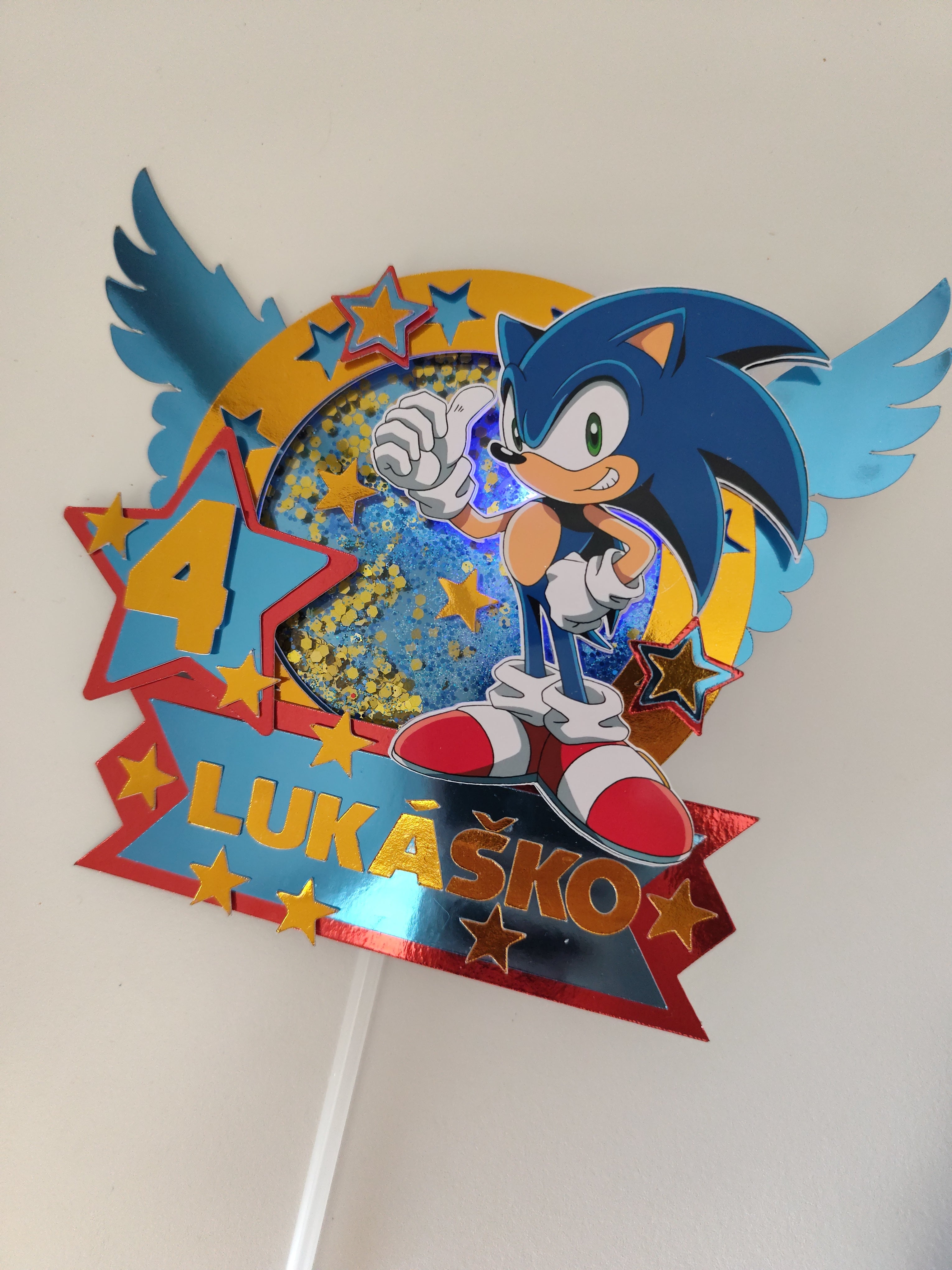 Sonic – svietiaci LED zapich na tortu s menom