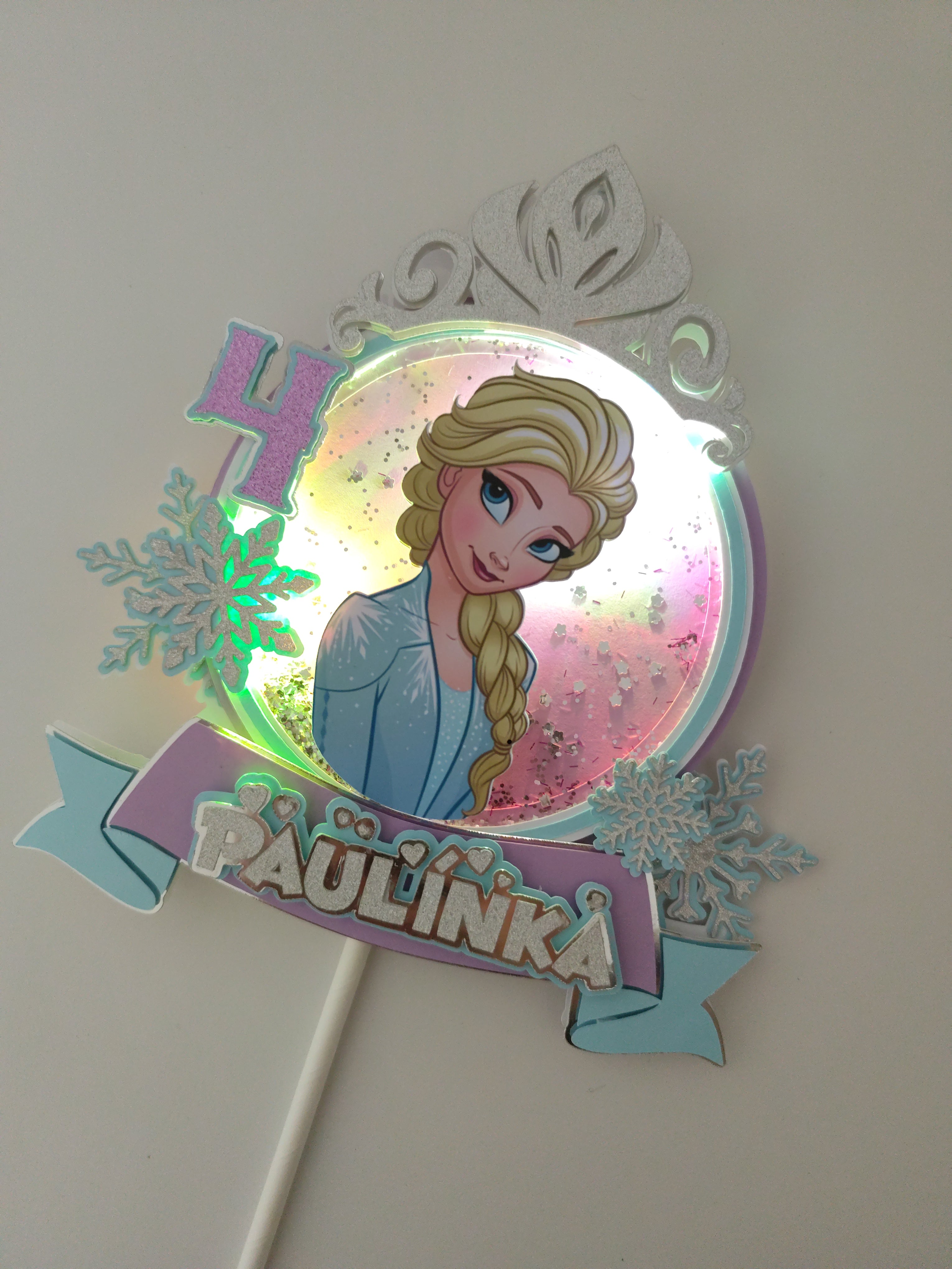 Frozen – svietiaci LED zapich na tortu s menom
