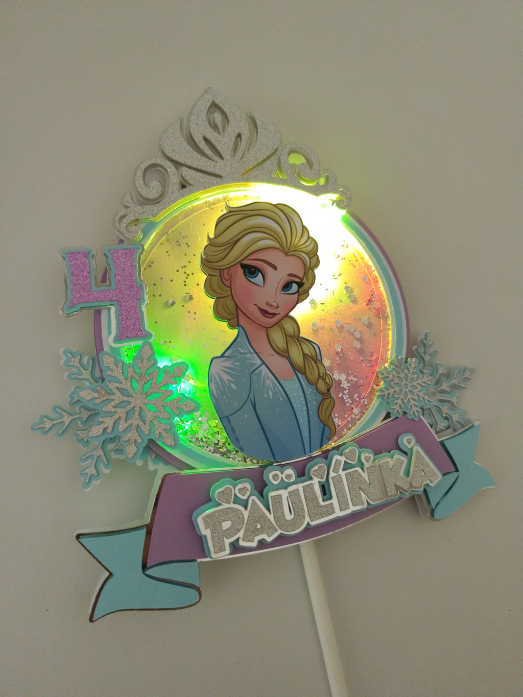 Frozen – svietiaci LED zapich na tortu s menom