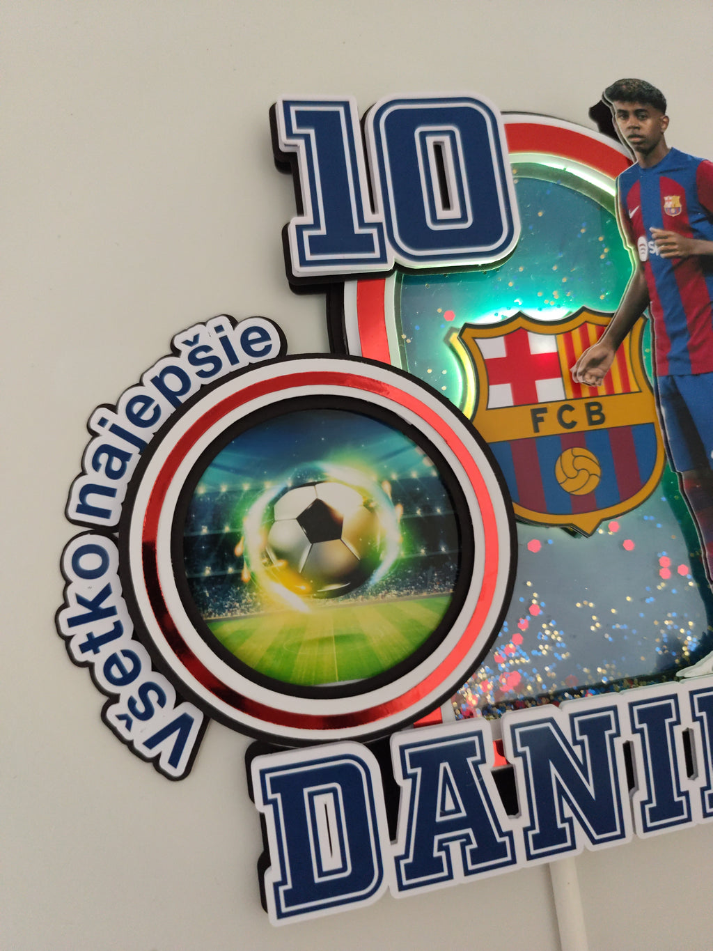 FC Barcelona – futbalový LED zapich na tortu s menom