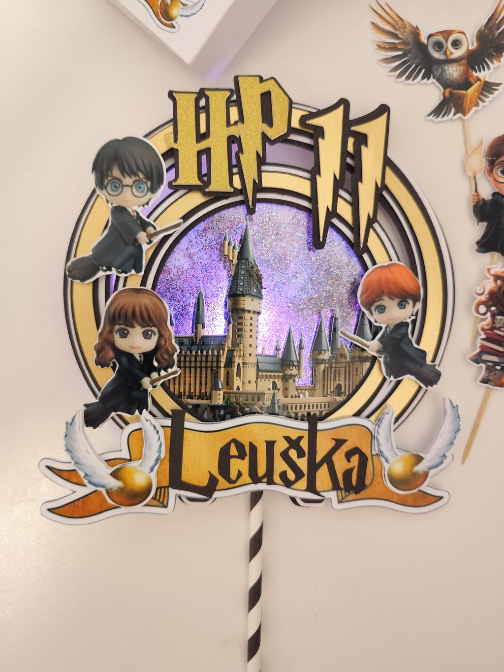 Harry Potter – svietiaci LED zapich na tortu s menom