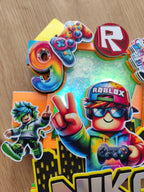 Roblox – Herné dobrodružstvo – svietiaci LED zapich na tortu s menom