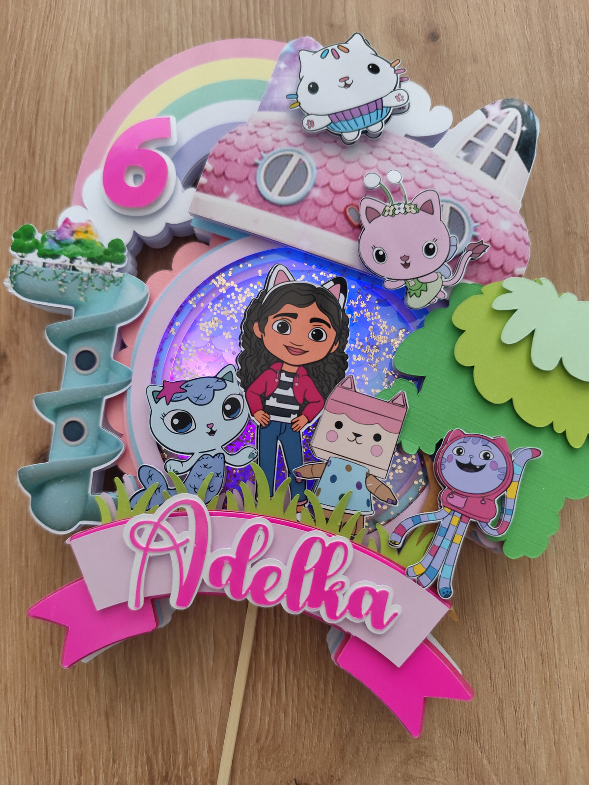 Gabby’s Dollhouse – svietiaci LED zapich na tortu s menom