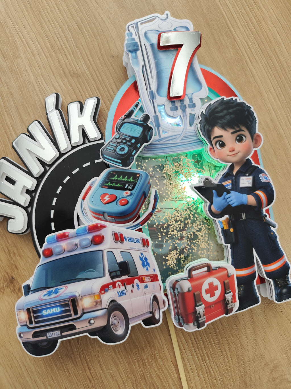 LED zápich na tortu Záchranár 🚑 | Svietiaca tortová dekorácia