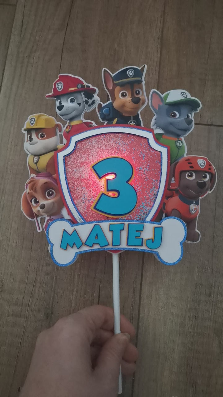 Paw Patrol – Hrdinovia v akcii – svietiaci LED zapich na tortu s menom