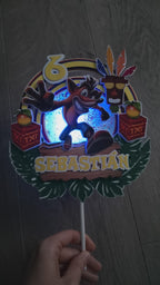 Crash Bandicoot – svietiaci LED zapich na tortu s menom