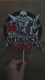 Metallica – svietiaci LED zapich na tortu s menom