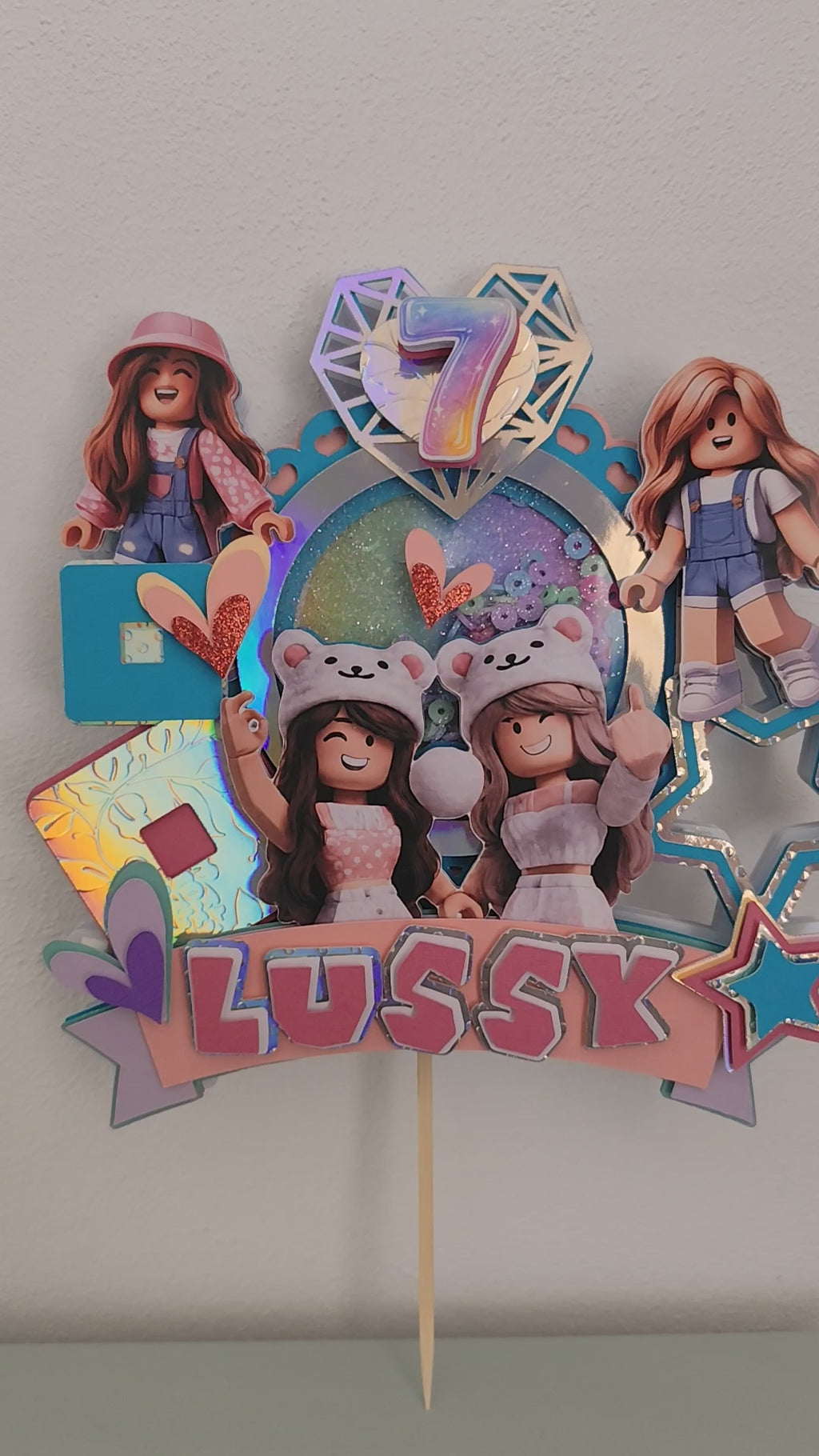 Roblox – Dievčenský herný svet – svietiaci LED zapich na tortu s menom