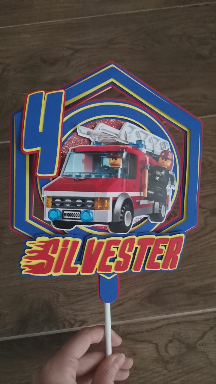LEGO City Hasiči – svietiaci LED zapich na tortu s menom