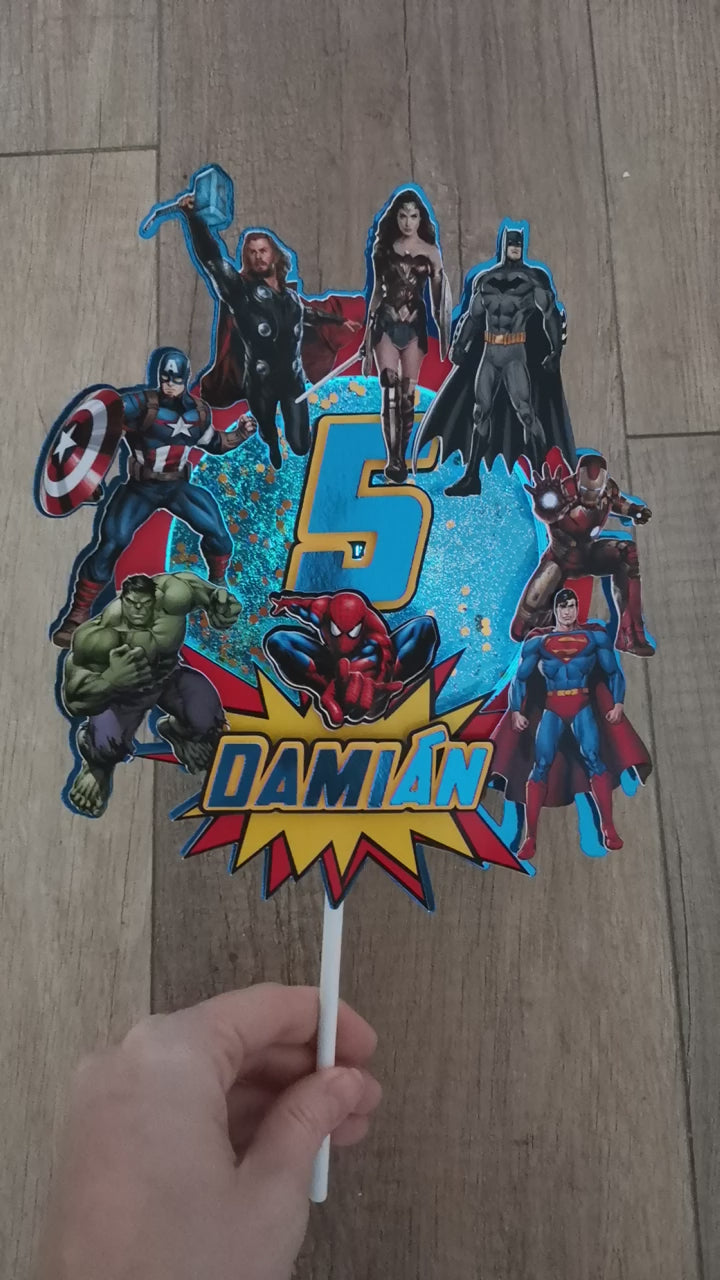 Avengers – svietiaci LED zapich na tortu s menom